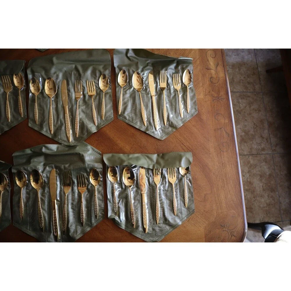 49x Lifetime Cutlery Corp 23k Gold Electroplate Japan Clover Heart Service for 8
